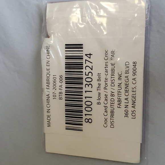 BLow the Belt Red Croc Card Case - Picture 5 of 5